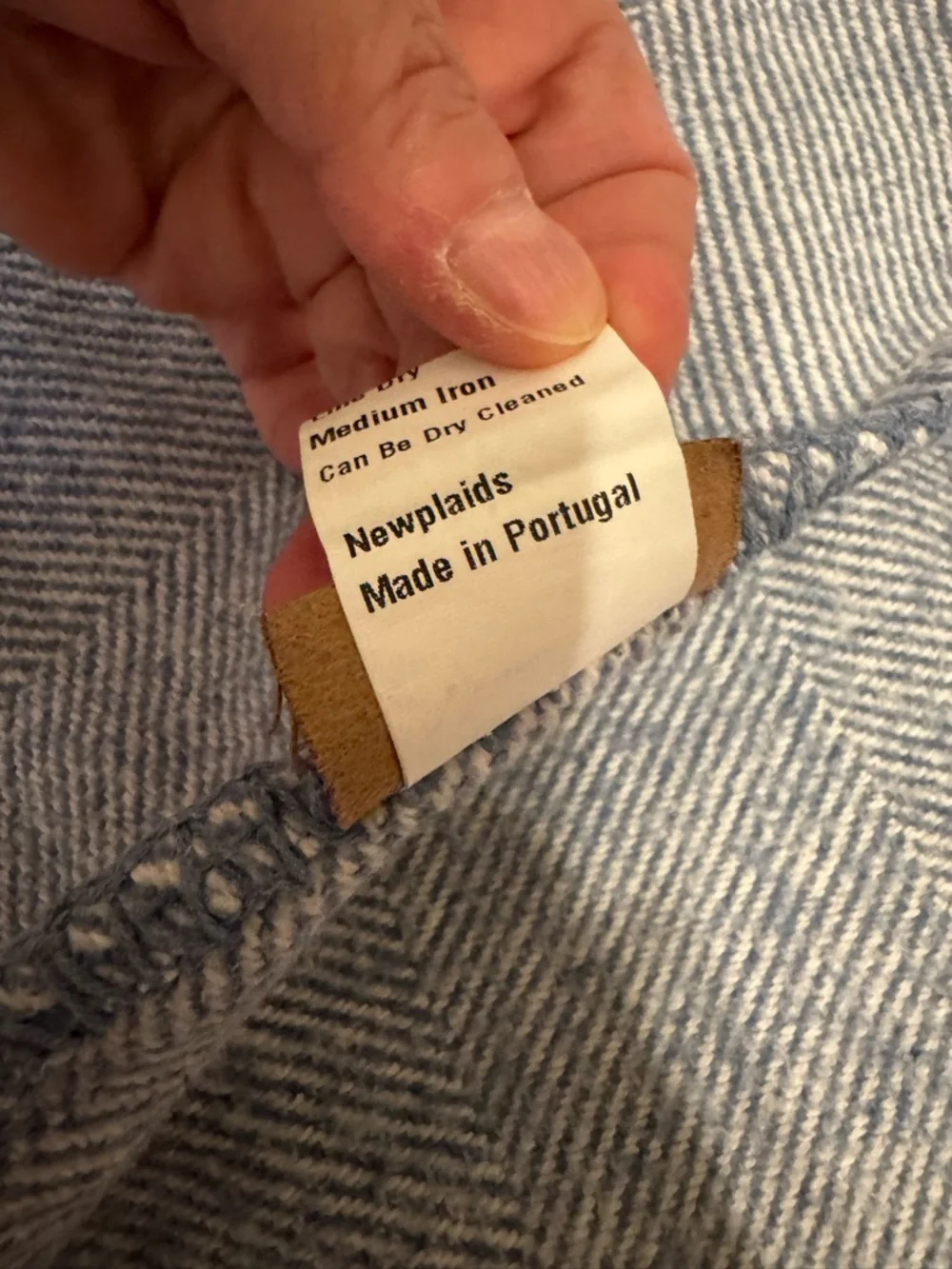 Soft Cotton Mix Herringbone Blanket - Light Blue & Cream - Picture 3 of 3